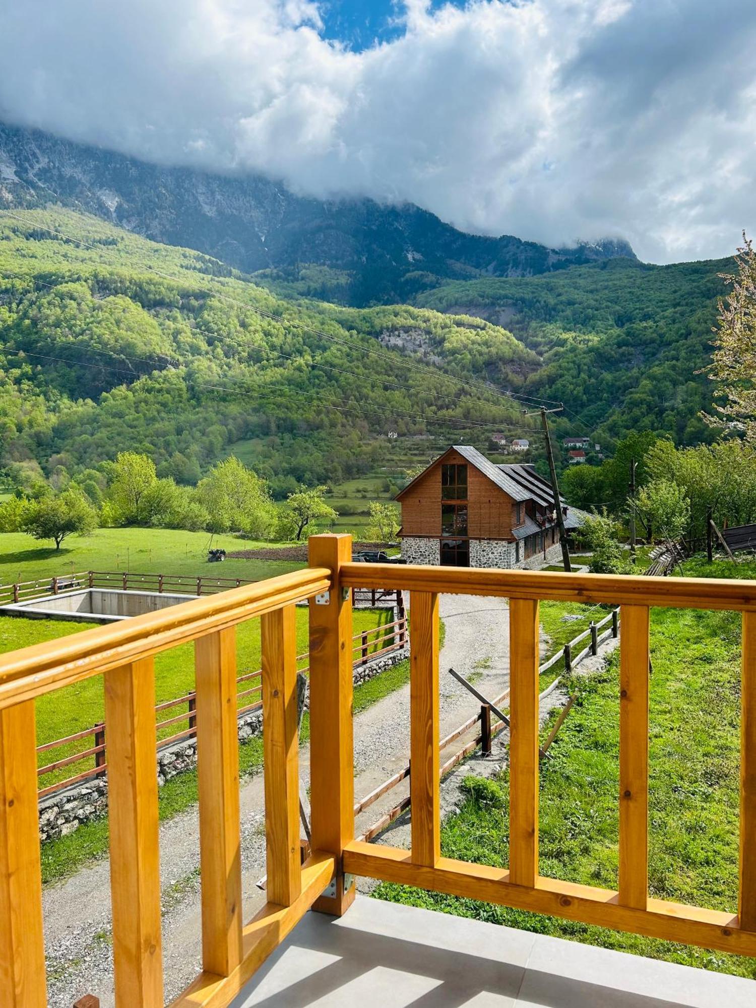 Hotel Bujtina Terthorja Theth Zewnętrze zdjęcie